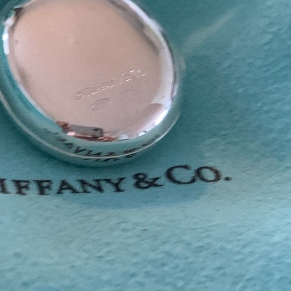 TIFFANY & CO. LOCKET AND BEADED NECKLACE - Picture 3 of 7